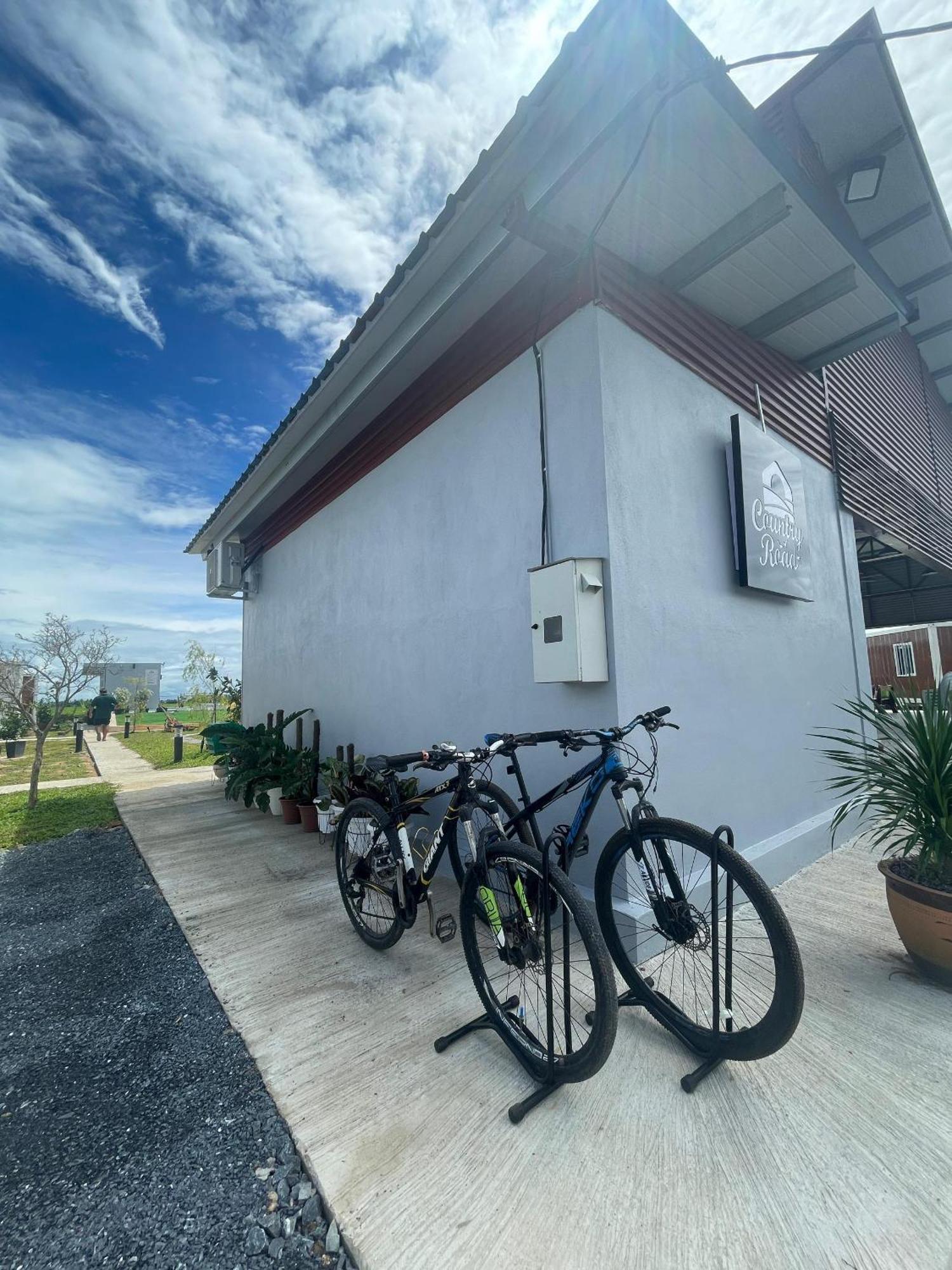 Country Road Homestay Simpang Empat  Exteriör bild